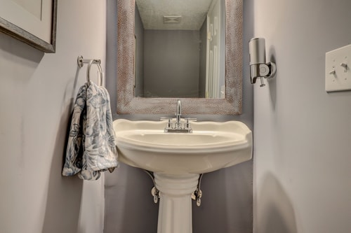 Hilton Head 2BR | Walk to Shops + Pool 33 Dwell