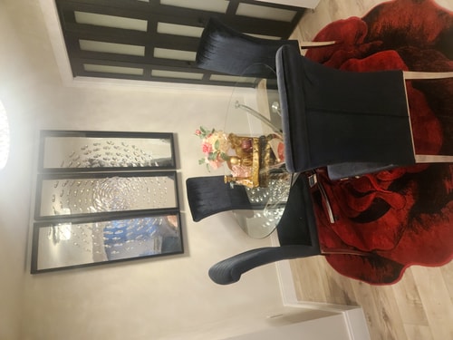 Shrewsbury King Suite | 100in TV + Shower Dwell