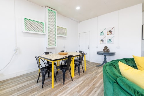 Bright & Airy Home w/Stylish, Contemporary Touches 4 Dwell