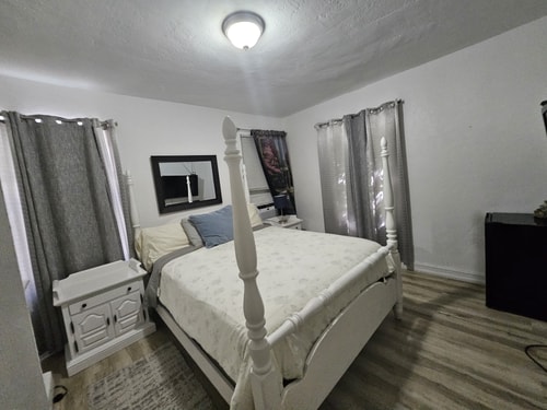 Brickell 2BR Retreat • Patio • Pets OK 33 Dwell