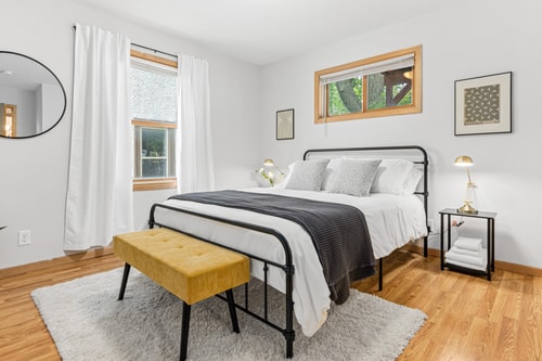 St Paul 6BR | 2 Kitchens + Game Room 25 Dwell