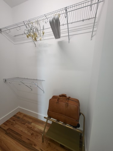 Pet-Friendly Townhouse with Free Parking in TN 23 Dwell