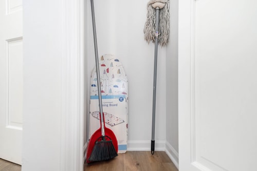 2BR Sandwich Home | Kitchen, TV & Family-Friendly 19 Dwell