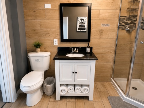Renovated Detroit 4BR Home | Sleeps 9 10 Dwell