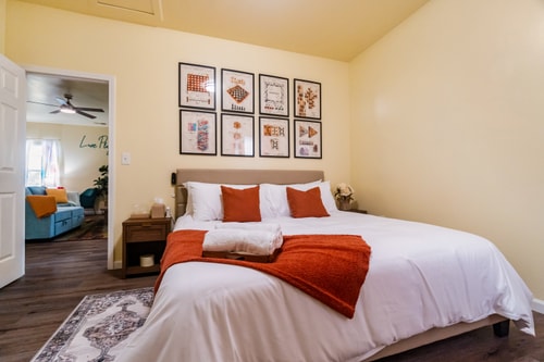 Uptown Charlotte 3BR | Hot Tub + Fire Pit 5 Dwell