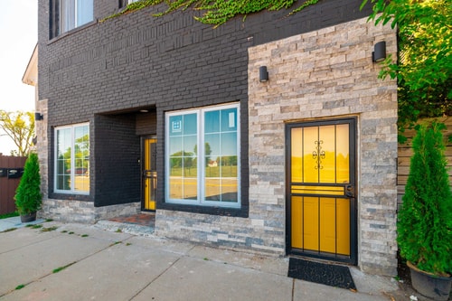 Bright & Airy Home w/Stylish, Contemporary Touches 27 Dwell