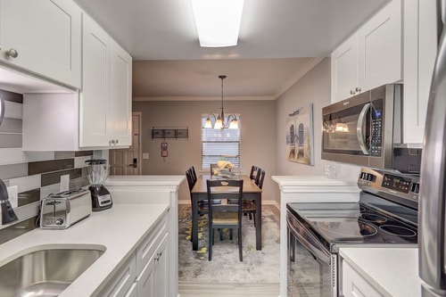 Sea Turtle Mkt 2BR | Pool, Hilton Head 31 Dwell