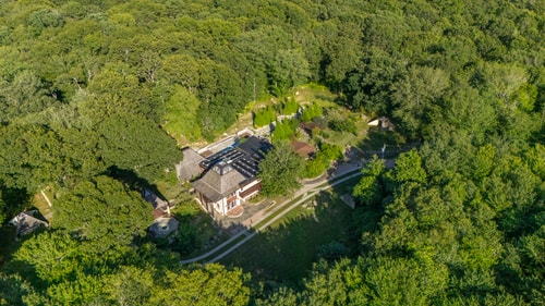 Charlestown Retreat | 2 Pools & Fire Pits 64 Dwell