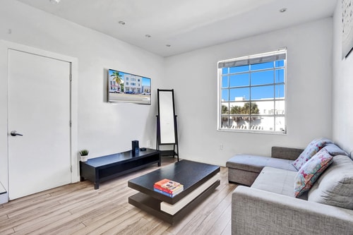 Coastal 2BR Escape | Walk to Beach & 2 Queen Beds 20 Dwell