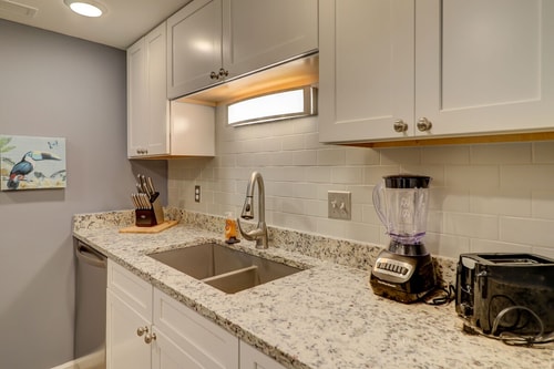 Hilton Head 2BR | Walk to Shops + Pool 28 Dwell