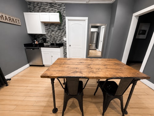 Renovated Detroit 4BR Home | Sleeps 9 4 Dwell