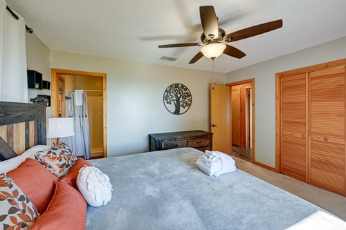 Mountain View Retreat | Fireplace + EV 21 Dwell