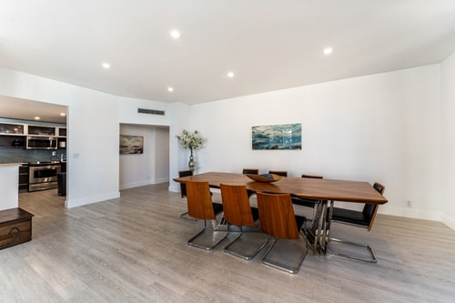 Seaside Penthouse with Pool & Direct Beach Access 7 Dwell