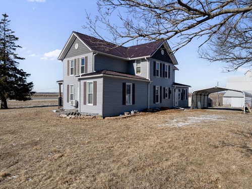 Pet-Friendly Historic 4BR Home in Illinois 34 Dwell