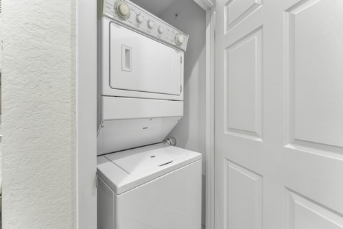 Branson 2BR Retreat | Jacuzzi + Gym + Pools 29 Dwell