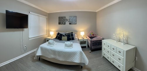 Bright 2BR in Hilton Head | Pool + Parking 11 Dwell