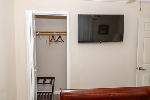 3BR Retreat w/ Game Room, Grill & Fire Pit 13 Dwell