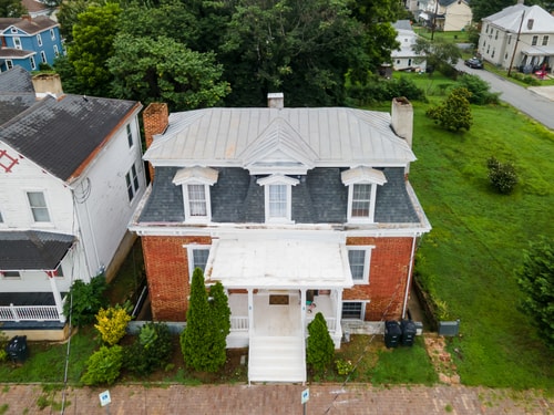 Renovated 4BR | 10 Min to Liberty University 52 Dwell