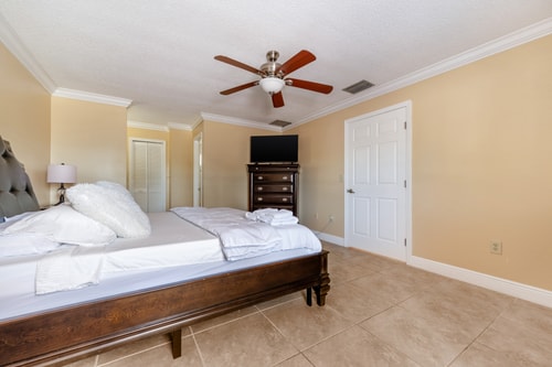 Sarasota 3BR | Pet-Friendly, Fenced Yard 21 Dwell