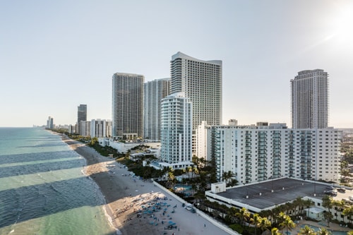 Seaside Penthouse with Pool & Direct Beach Access 47 Dwell