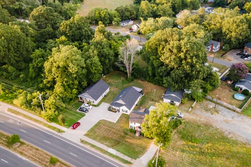 Uptown Charlotte 3BR | Hot Tub + Fire Pit 36 Dwell