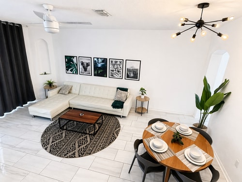 3BR Disney Getaway | Pool, Arcade & Tiki 20 Dwell