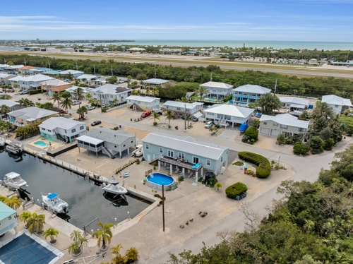 Canalfront Marathon Escape w/ Pool & Dock 19 Dwell