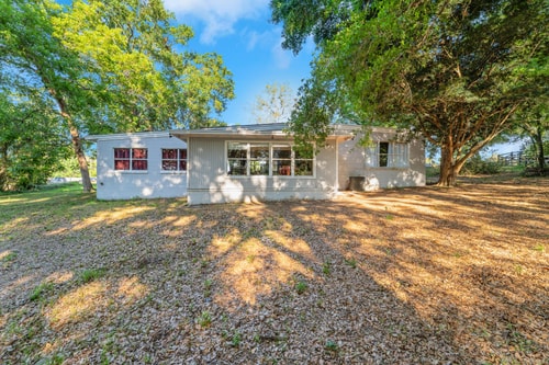 Orlando 3BR | Hot Tub + Parking + Pets 30 Dwell