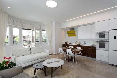 Beachfront 2BR/2BA Desing Suite on Tel-Aviv 1 Dwell