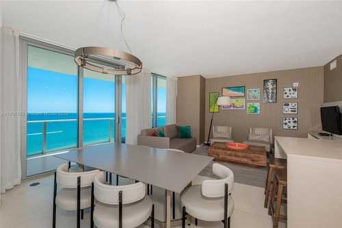 Luxury Oceanfront 2BR/2BA | Beach + Pool 5 Dwell