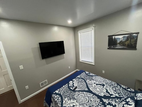 Family 3BR in Newark – Close to NYC + Parking 25 Dwell