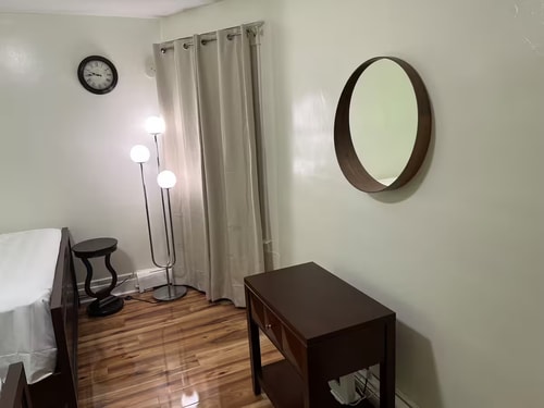 Cozy 2BR in Niagara Falls + Backyard 13 Dwell