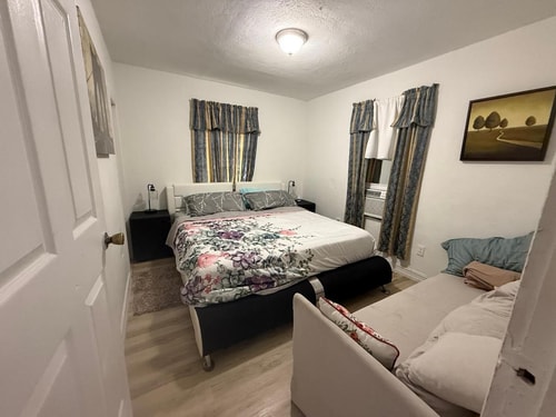 Brickell 2BR Retreat • Patio • Pets OK 21 Dwell