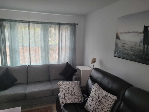 Newport News 4BR | Saltwater Pool & View 16 Dwell