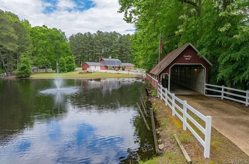 Skippers VA Lakefront 3BR | Dock + Firepit Dwell