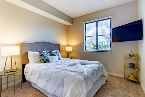 Fort Myers 2BR Condo | Pool + BBQ + Gym 3 Dwell