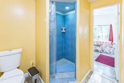 Orlando 3BR | Hot Tub + Parking + Pets 12 Dwell