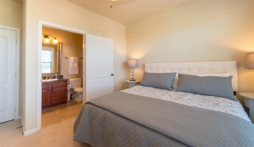 3BR Disney Condo | 3 En-Suites + Pools 18 Dwell