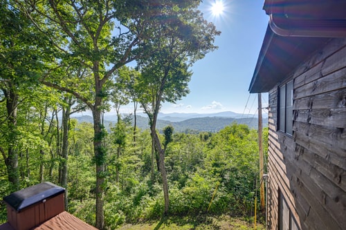 Mountain View Retreat | Fireplace + EV 24 Dwell