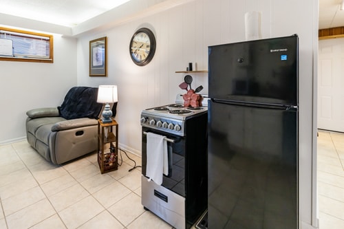 Modern 2BR Apartment • Free Parking • Baden 5 Dwell