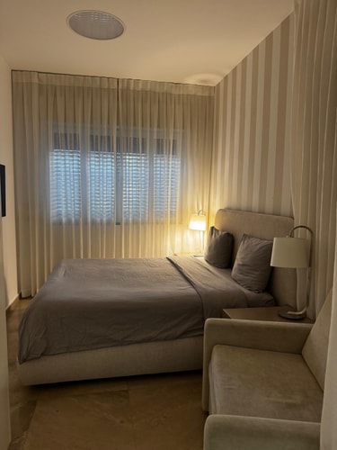 Beachfront 2BR/2BA Desing Suite on Tel-Aviv 15 Dwell