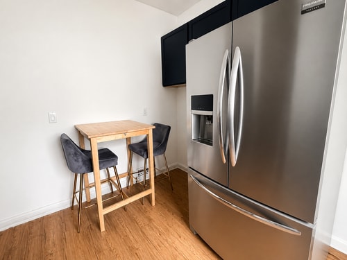 Renovated 3BR Detroit Home | Sleeps 6 6 Dwell