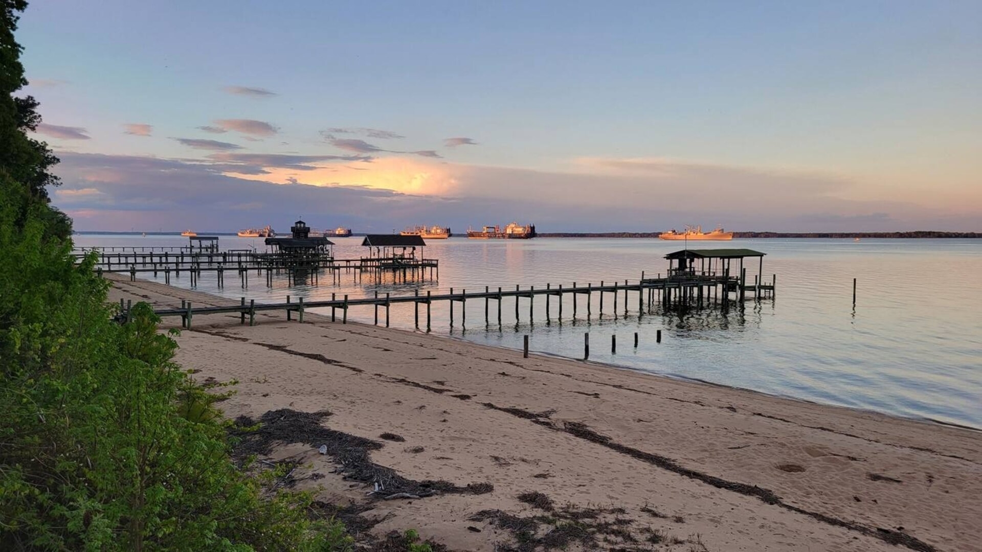 Smithfield Riverfront | Private Beach + Dock Dwell