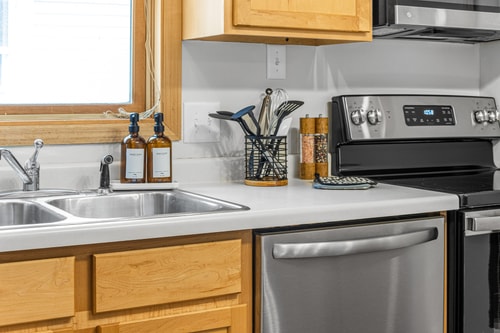 St Paul 6BR | 2 Kitchens + Game Room 12 Dwell