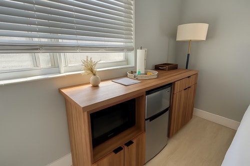 2 Studios for 6 | Dania + Hollywood Beach 18 Dwell