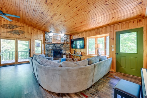 Mountain View Retreat | Fireplace + EV 29 Dwell