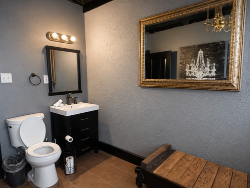 Renovated Detroit 4BR Home | Sleeps 9 14 Dwell