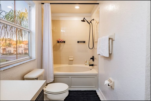 Disney-Area 3BR Home | Pool, Arcade & Tiki Bar 47 Dwell