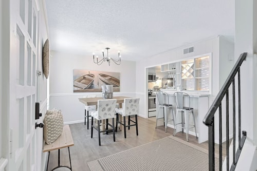 Central Hilton Head 2BR | Pool + Beaches 2 Dwell