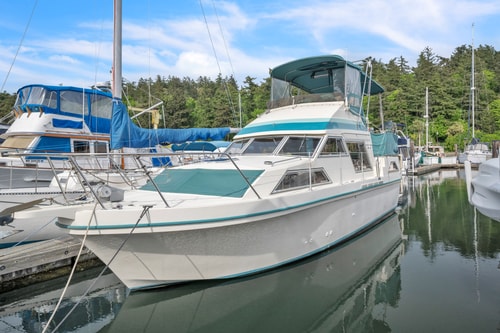 Charming 36ft Yacht | Steps to DTW Anacortes 27 Dwell